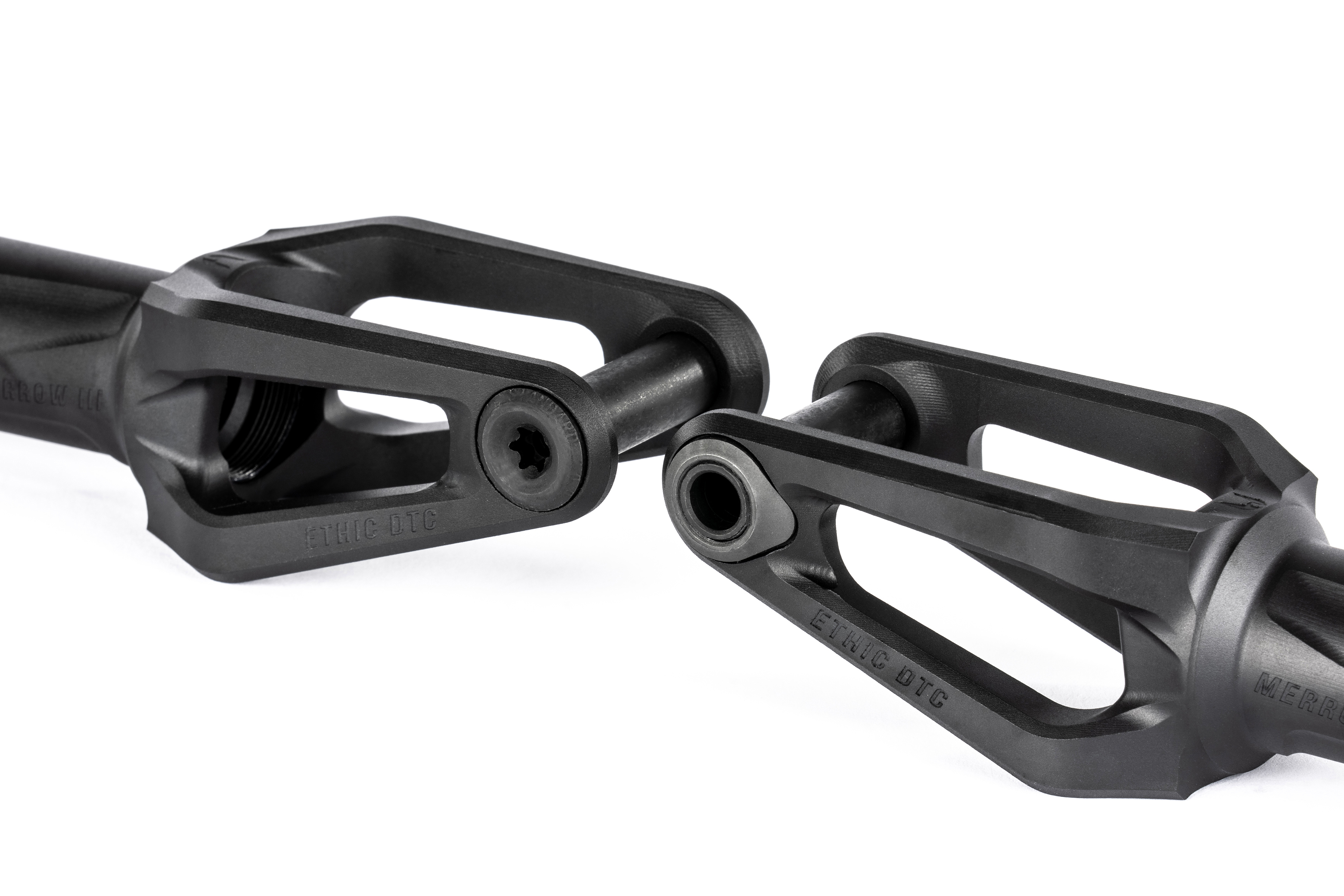 Ethic Merrow Fork V3 HIC 8/12 STD