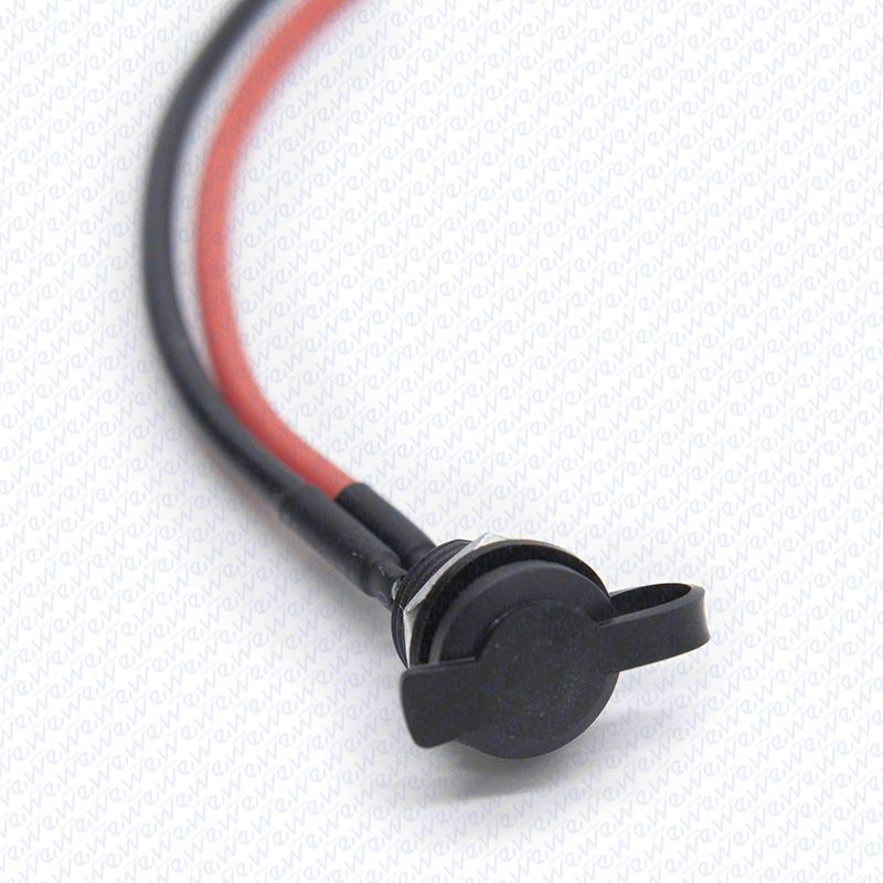 DC 5.5×2.1mm charging port